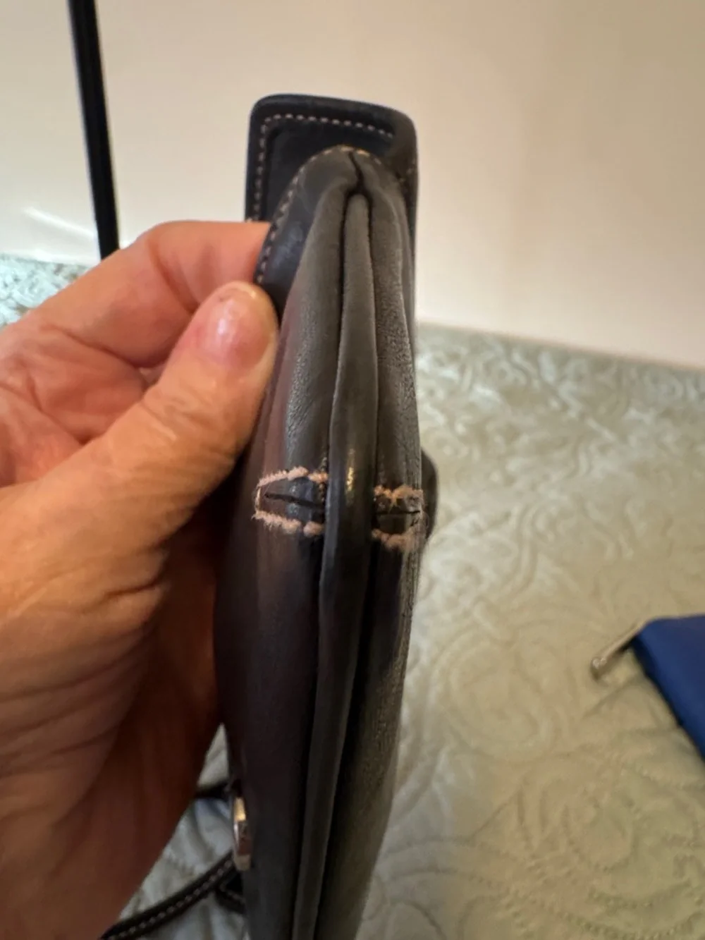 Coach Vintage SoHo Black Leather Buckle Wristlet Clutch Silver Buckle W Tag - Picture 4 of 6